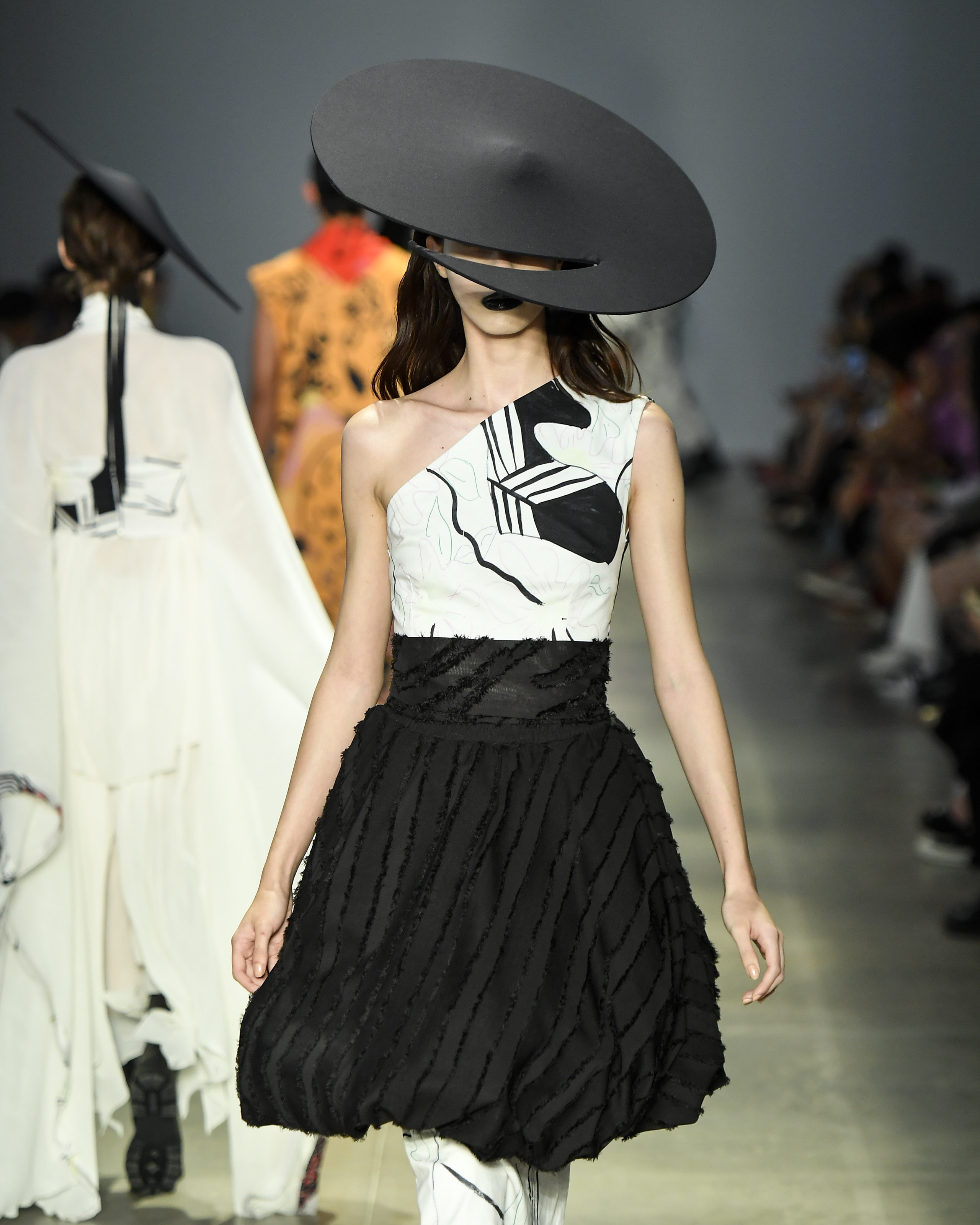 INMODE - Desfile de moda profissional